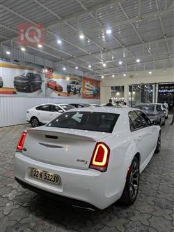 کرایسلەر 300